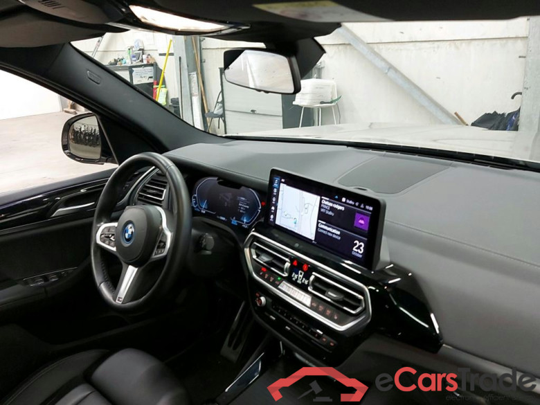 BMW I - BMW IX3 286PK With Climatic & Navigation & Electric Heated Seats & Dark Shadow Pack & Electric Foldable Trailer Hook * ELECTRIC * #3