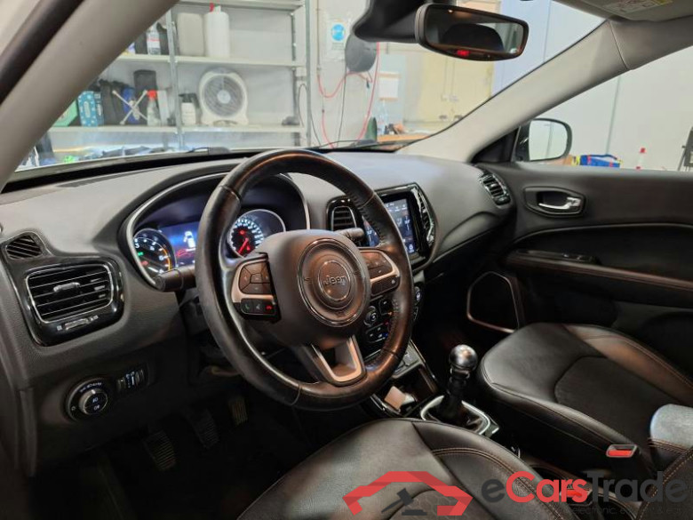 JEEP COMPASS / 2017 / 5P / SUV 1.6 MJET II 88KW LIMITED #3