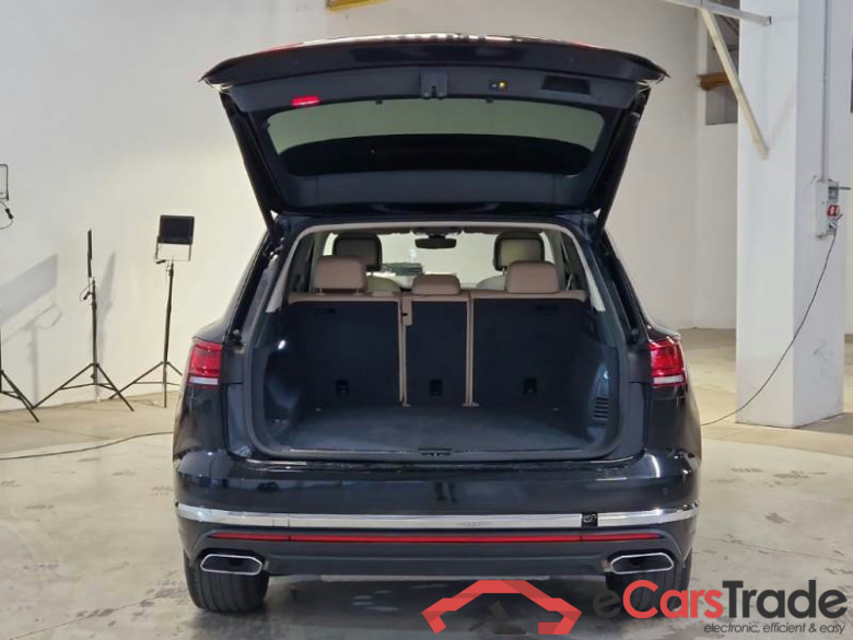 VOLKSWAGEN TOUAREG / 2018 / 5P / SUV 3.0 V6 TDI SCR 170KW ATMOSPHERE #5