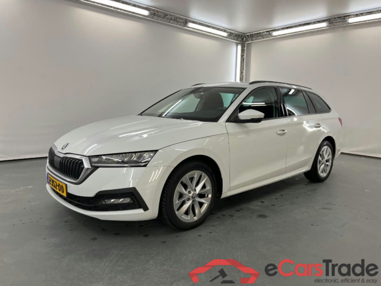 SKODA OCTAVIA COMBI 1.5 e-TSI Business Edition #1