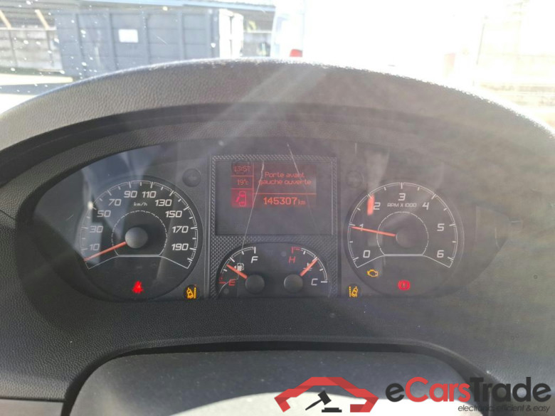 PEUGEOT Boxer / 2014 / 4P / Fourgon tôlé BlueHDi S&S 140 S&S ASPHALT 333 L2H2 #6