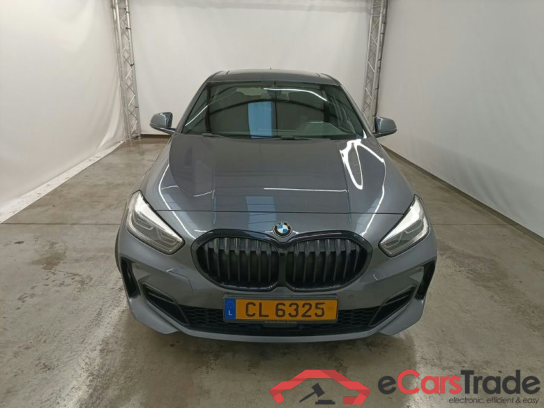 BMW 1 HATCH DIESEL - 2019 118 dA 150 (EU6d-TEMP) 5d #5