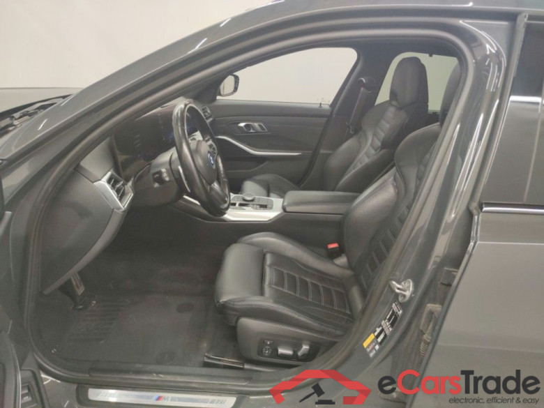 BMW 3 Reeks Touring 330e xDrive (215 kW) 5d ///M-Sportkit (total options: 20,041 Ex.Vat) #3
