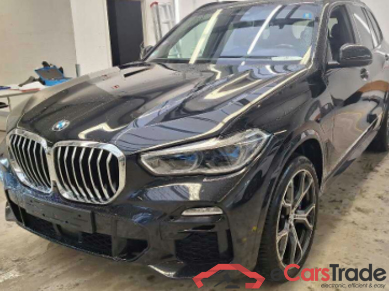 Baureihe X5 xDrive 45 e M Sport 3.0 290KW AT8 E6d #1