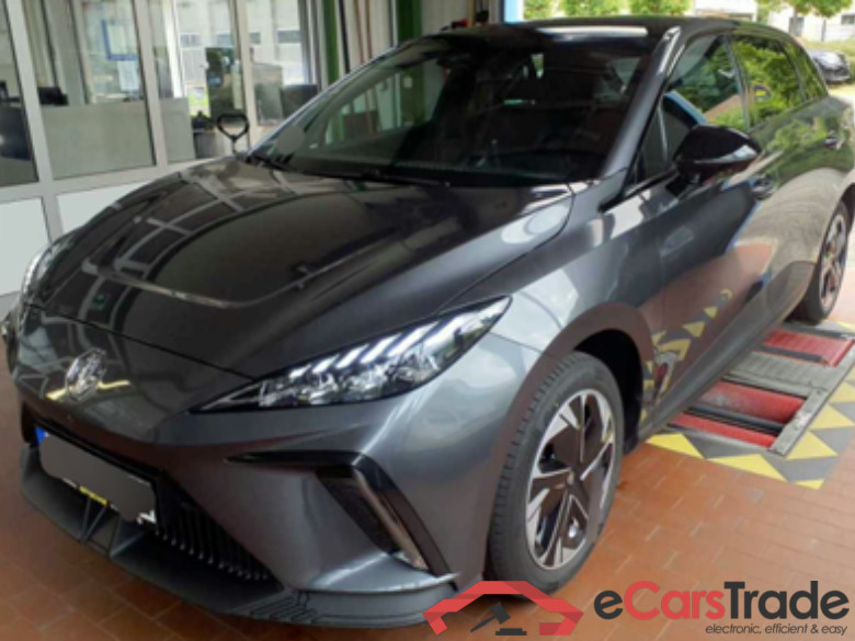 MG MG4 Luxury 5d 150kW