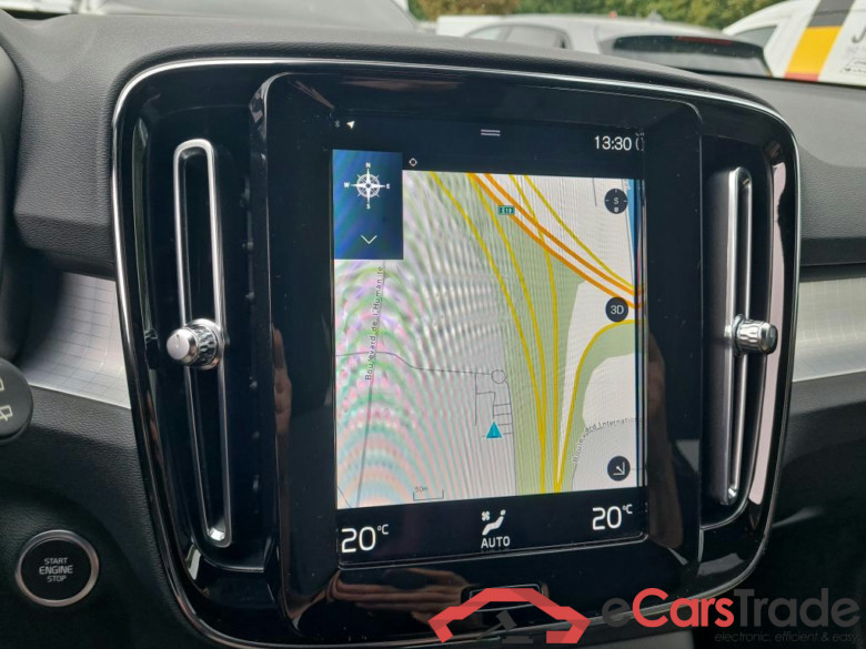 VOLVO XC40 1.5 T4 PHEV CORE DCT #2