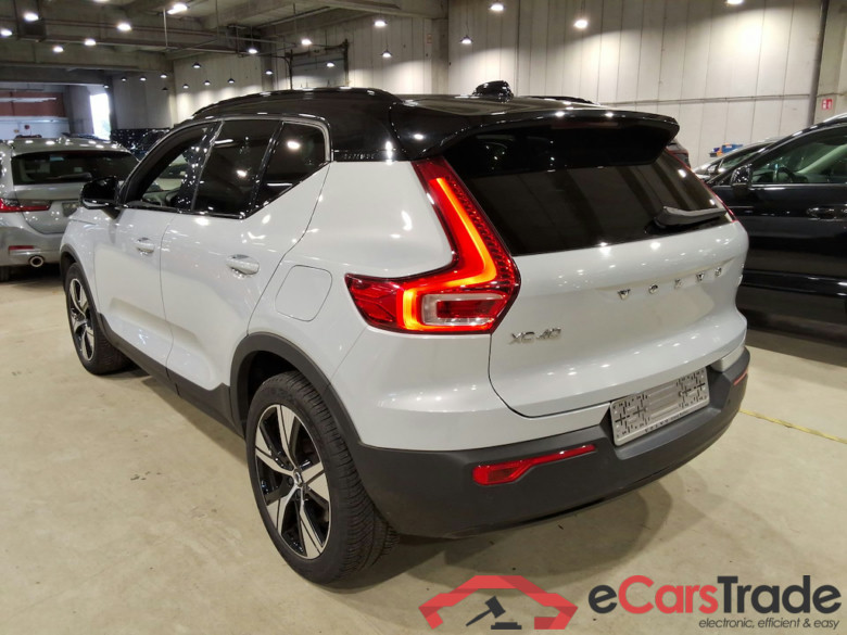 VOLVO XC40 78 KWH P8 AWD RECHARGE R-DESIGN #2