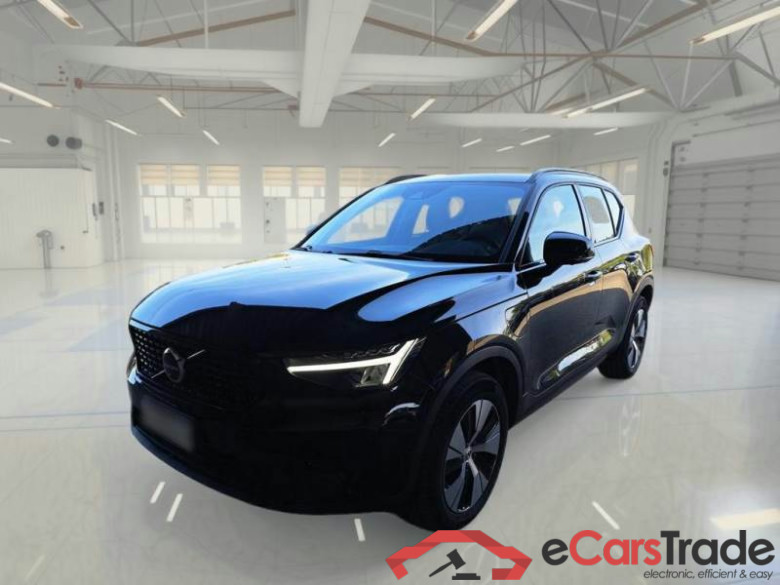 VOLVO XC40 / 2021 / 5P / SUV T4 RECHARGE PLUG-IN AUTO PLUS DARK