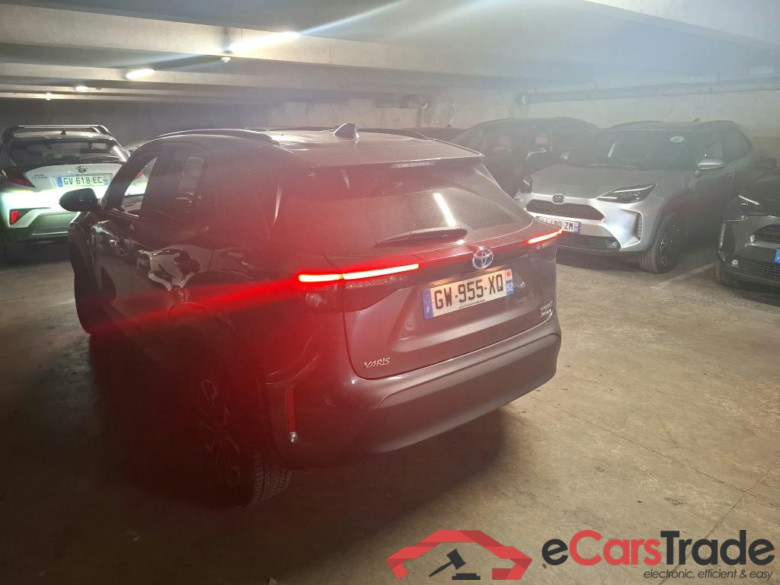 TOYOTA Yaris Cross Hybride / 2021 / 5P / SUV 1.5 HYBRID 116H DESIGN AWD AUTO #4